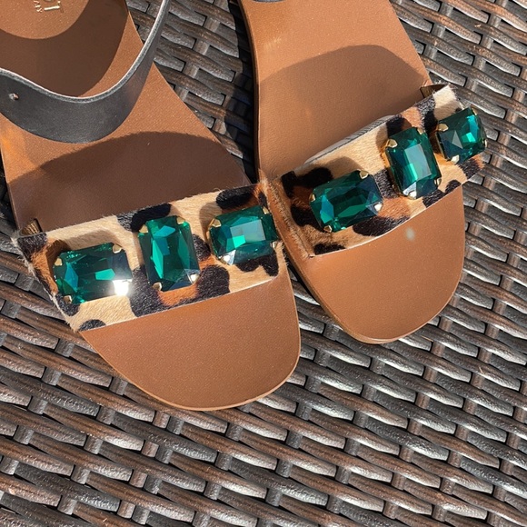 Shoes with Green Stones Size 9 - Picture 3 of 16